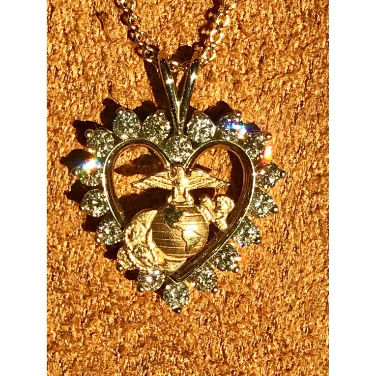 14k gold marine corps heart pendant with 18 beautiful diamonds