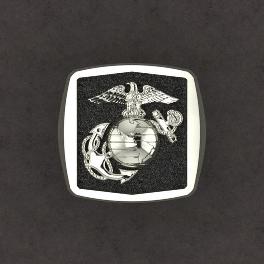 LARGE MARINE CORPS RING WITH BLACK BACKGROUND